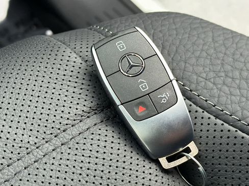 New 2026 Mercedes-Benz GLE 450 4MATIC image 36