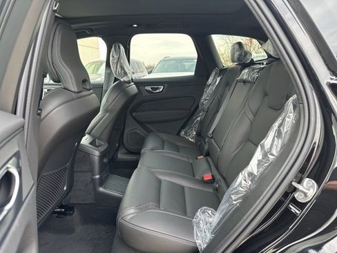 New 2026 Volvo XC60 T8 Ultra w/ Climate Package image 11
