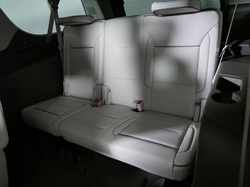 Used 2022 GMC Yukon XL Denali image 33