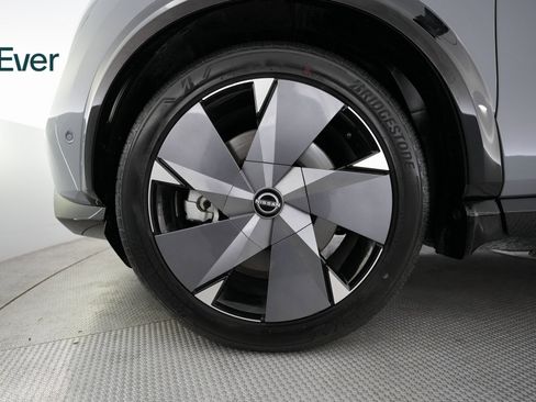 Used 2023 Nissan Ariya image 17