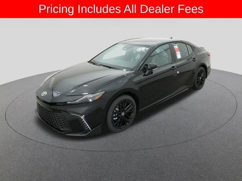 New 2026 Toyota Camry SE FWD image 1
