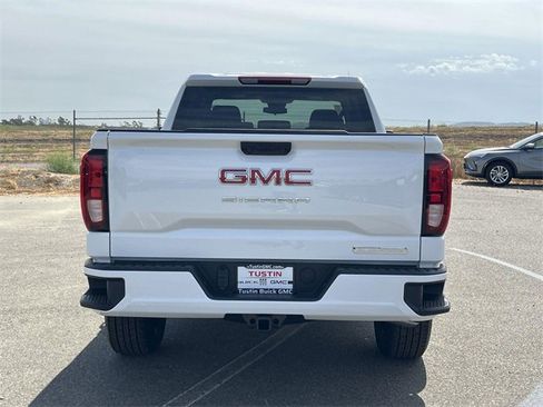 New 2026 GMC Sierra 1500 Elevation w/ LPO, Elevation Black Package image 4
