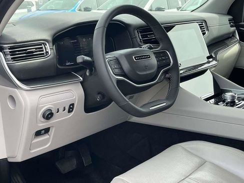Used 2023 Jeep Wagoneer L 4WD w/ Convenience Group I image 12