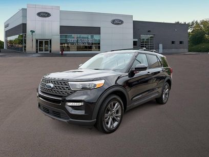 Certified 2024 Ford Explorer XLT w/ Equipment Group 202A