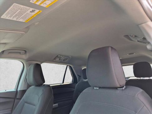 Certified 2023 Ford Explorer XLT AWD/4WD image 17