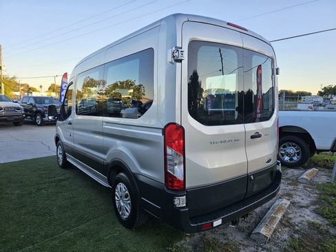 Used 2017 Ford Transit 150 XLT image 4