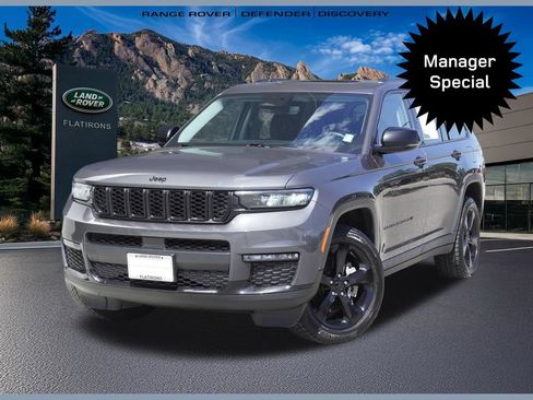 Used 2022 Jeep Grand Cherokee L Limited w/ Black Appearance Package AWD/4WD image 1