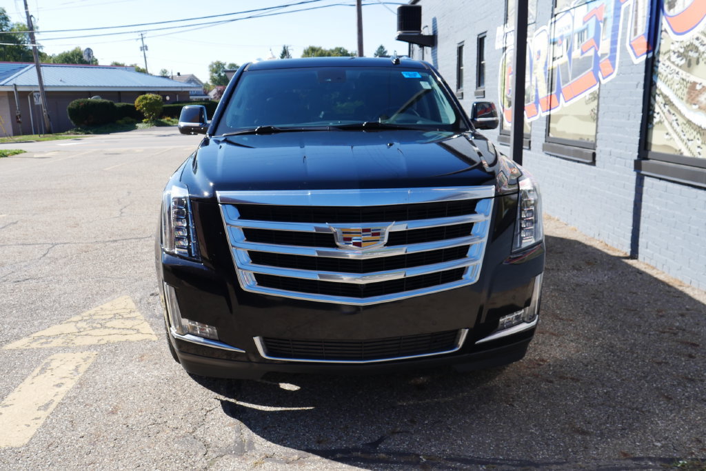 Used 2020 Cadillac Escalade Luxury AWD/4WD image 21