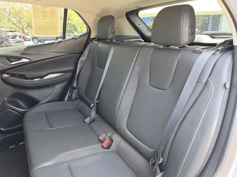 Used 2025 Buick Encore GX Preferred FWD image 17