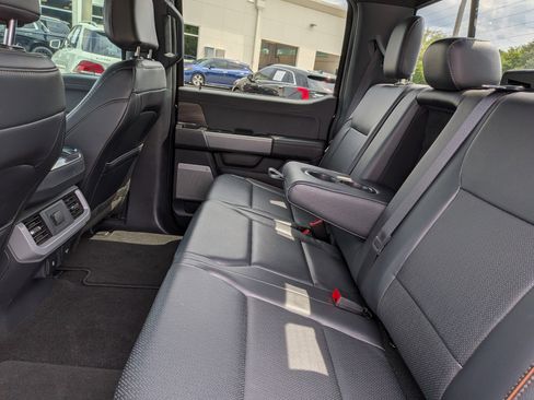 Used 2024 Ford F150 Lariat AWD/4WD image 17