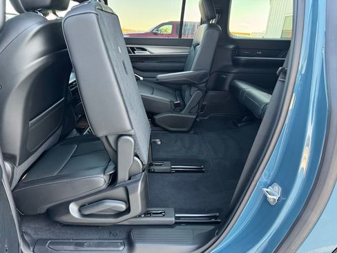 New 2026 Jeep Grand Wagoneer L 4WD image 38