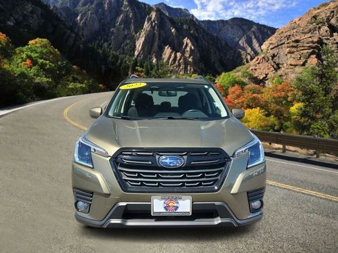 Used 2022 Subaru Forester Premium AWD/4WD image 6
