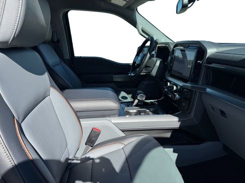 New 2025 Ford F150 Lariat w/ Equipment Group 501A Mid image 18