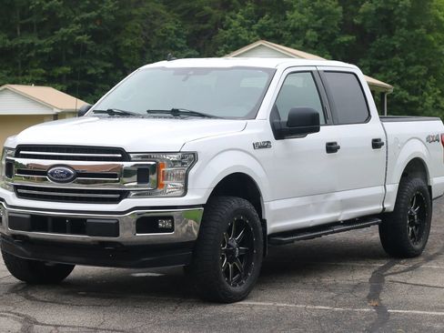 Used 2019 Ford F150 XLT w/ Trailer Tow Package AWD/4WD image 3