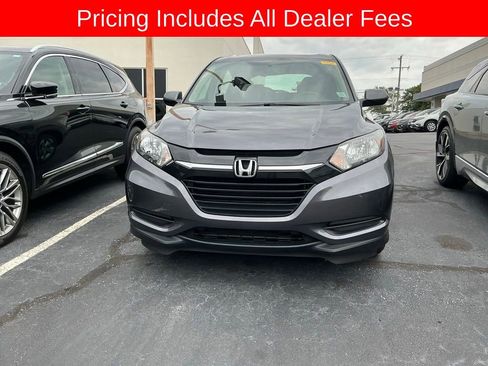 Used 2017 Honda HR-V LX image 6