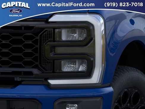 New 2026 Ford F250 Lariat w/ Black Appearance Package AWD/4WD image 18