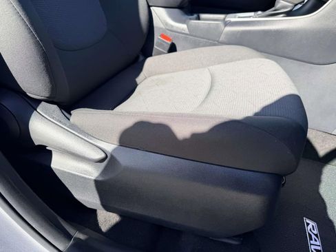 Certified 2025 Toyota RAV4 XLE image 12