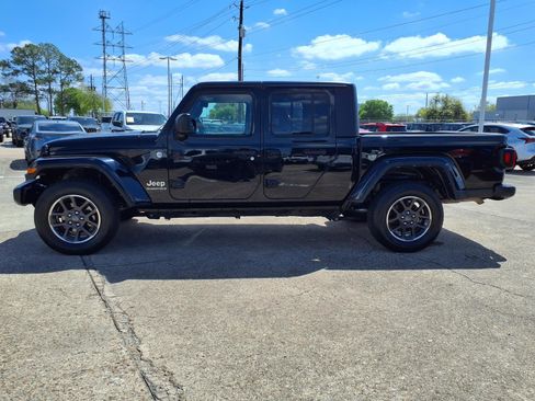 Used 2023 Jeep Gladiator Overland AWD/4WD image 24