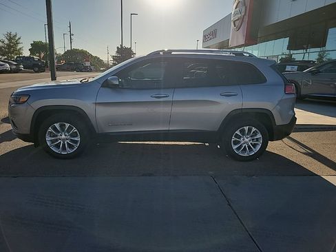 Used 2020 Jeep Cherokee Latitude image 4