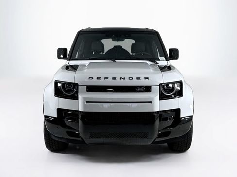 Used 2026 Land Rover Defender 110 X-Dynamic SE AWD/4WD image 8