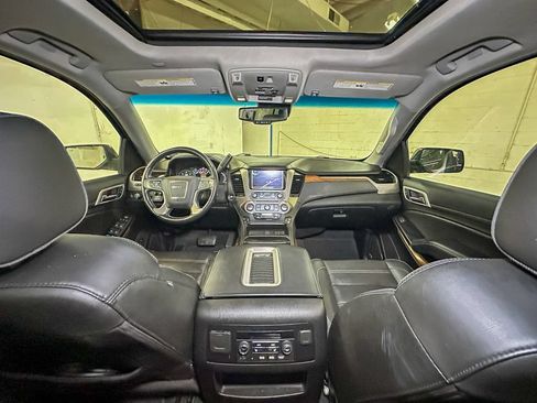 Used 2020 GMC Yukon Denali w/ Denali Ultimate Package AWD/4WD image 34