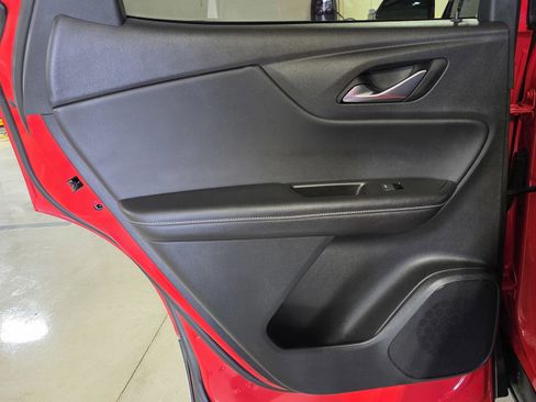 Used 2025 Chevrolet Blazer LT image 13