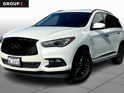 Used 2019 INFINITI QX60 Luxe w/ Essential Package
