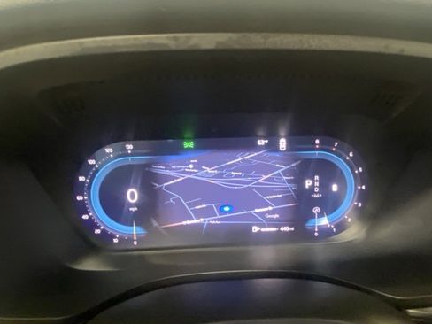 Used 2025 Volvo XC60 B5 Plus image 16