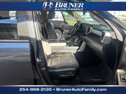Used 2024 Toyota Tundra Limited image 16