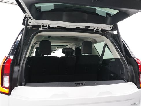 Used 2025 Ford Expedition Max Platinum AWD/4WD image 11