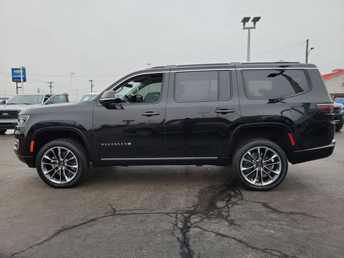 Used 2023 Jeep Wagoneer Series III w/ Premium Group I image 7