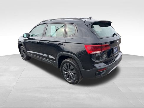 Used 2024 Volkswagen Taos S image 5