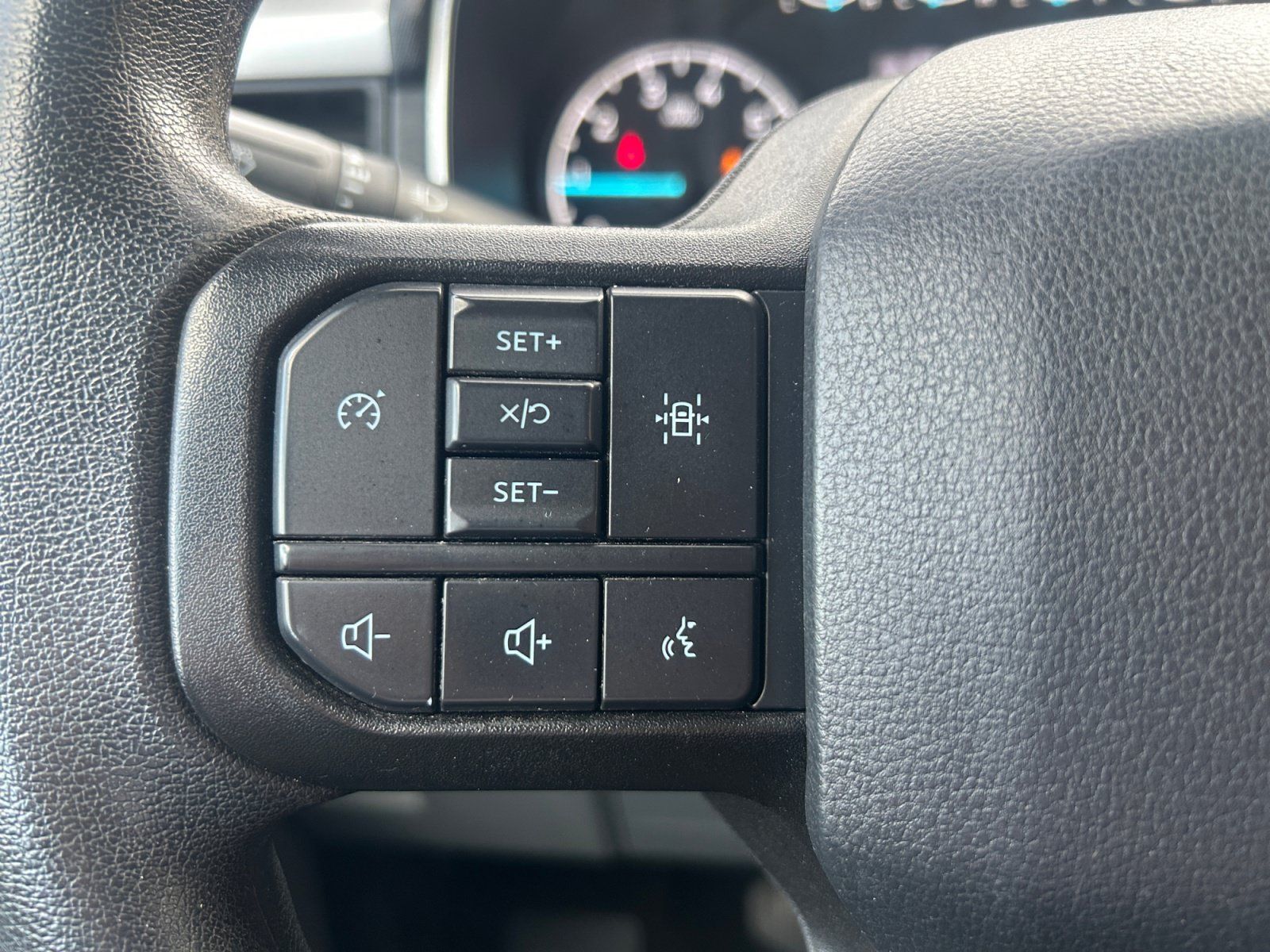Used 2022 Ford F150 XLT AWD/4WD image 17
