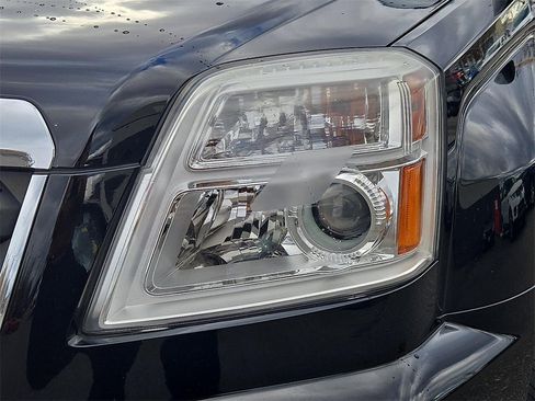 Used 2016 GMC Terrain SLE image 10