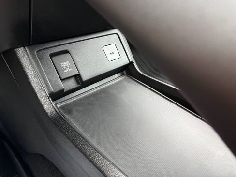Used 2025 Acura RDX SH-AWD image 36