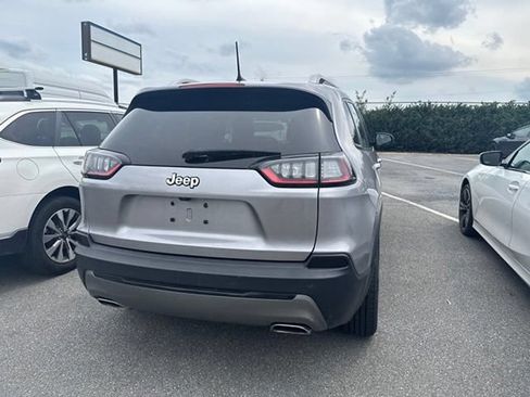 Used 2019 Jeep Cherokee Limited AWD/4WD image 6