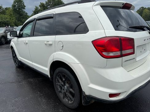 Used 2017 Dodge Journey SXT w/ Blacktop Package FWD image 10