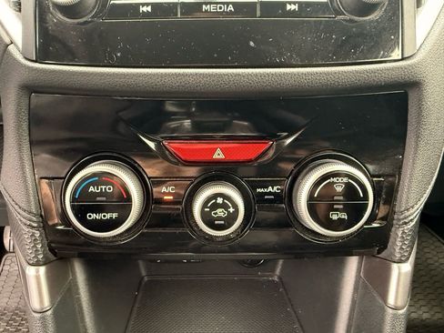 Used 2022 Subaru Forester Premium image 23