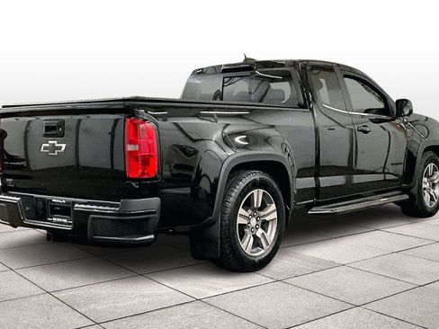 Used 2016 Chevrolet Colorado LT w/ LT Convenience Package image 11