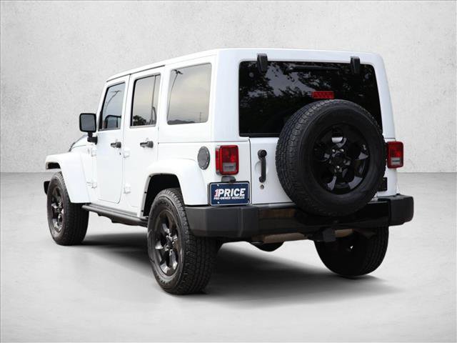 Used 2015 Jeep Wrangler Unlimited Sahara AWD/4WD image 7