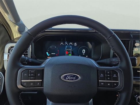 New 2025 Ford F350 Lariat w/ Chrome Package image 19