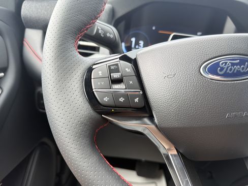 New 2026 Ford Explorer ST-Line AWD/4WD image 19