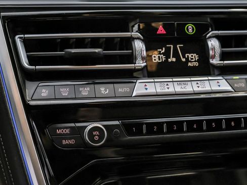 Used 2022 BMW M850i xDrive Coupe w/ Driving Assistance Package image 31