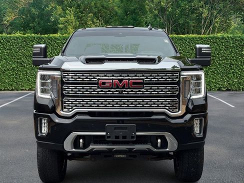 Used 2022 GMC Sierra 2500 Denali w/ Denali Black Diamond Edition AWD/4WD image 9