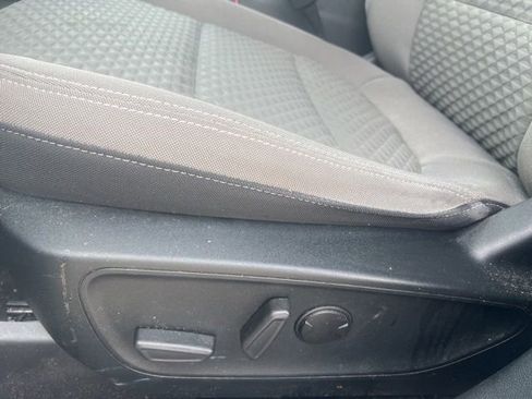 Used 2020 Ford Escape SE FWD image 10