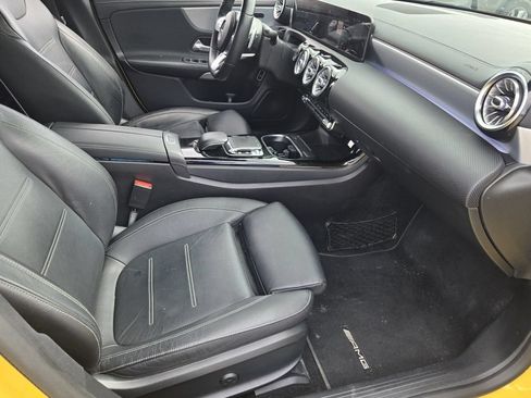 Used 2020 Mercedes-Benz CLA 250 image 16