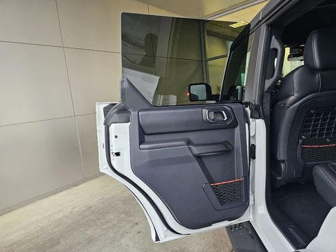 Used 2024 Ford Bronco Raptor w/ Interior Carbon Fiber Pack 6 image 15