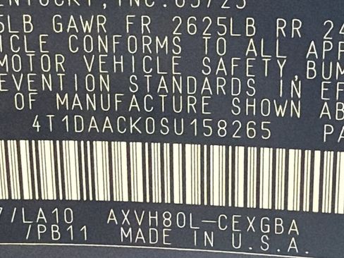 Used 2025 Toyota Camry XLE image 33