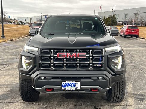 Used 2025 GMC Canyon AT4 w/ Nightfall Edition AWD/4WD image 7