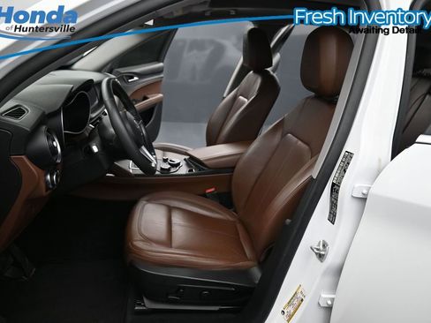 Used 2018 Alfa Romeo Stelvio AWD image 19
